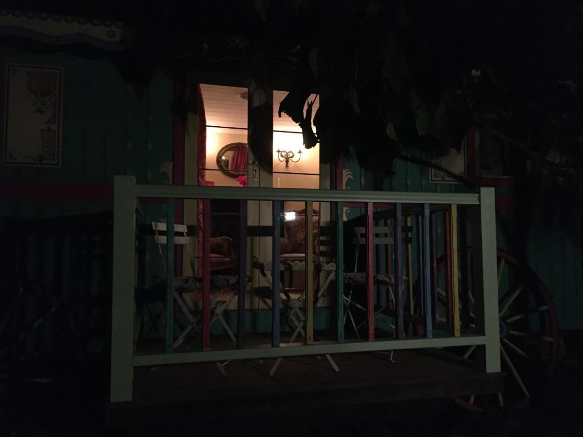 バリンガップThe Gypsy Rose Wagonアパートメント エクステリア 写真